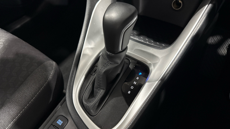 Toyota Yaris 1.5 Hybrid Design 5dr CVT Hybrid Hatchback